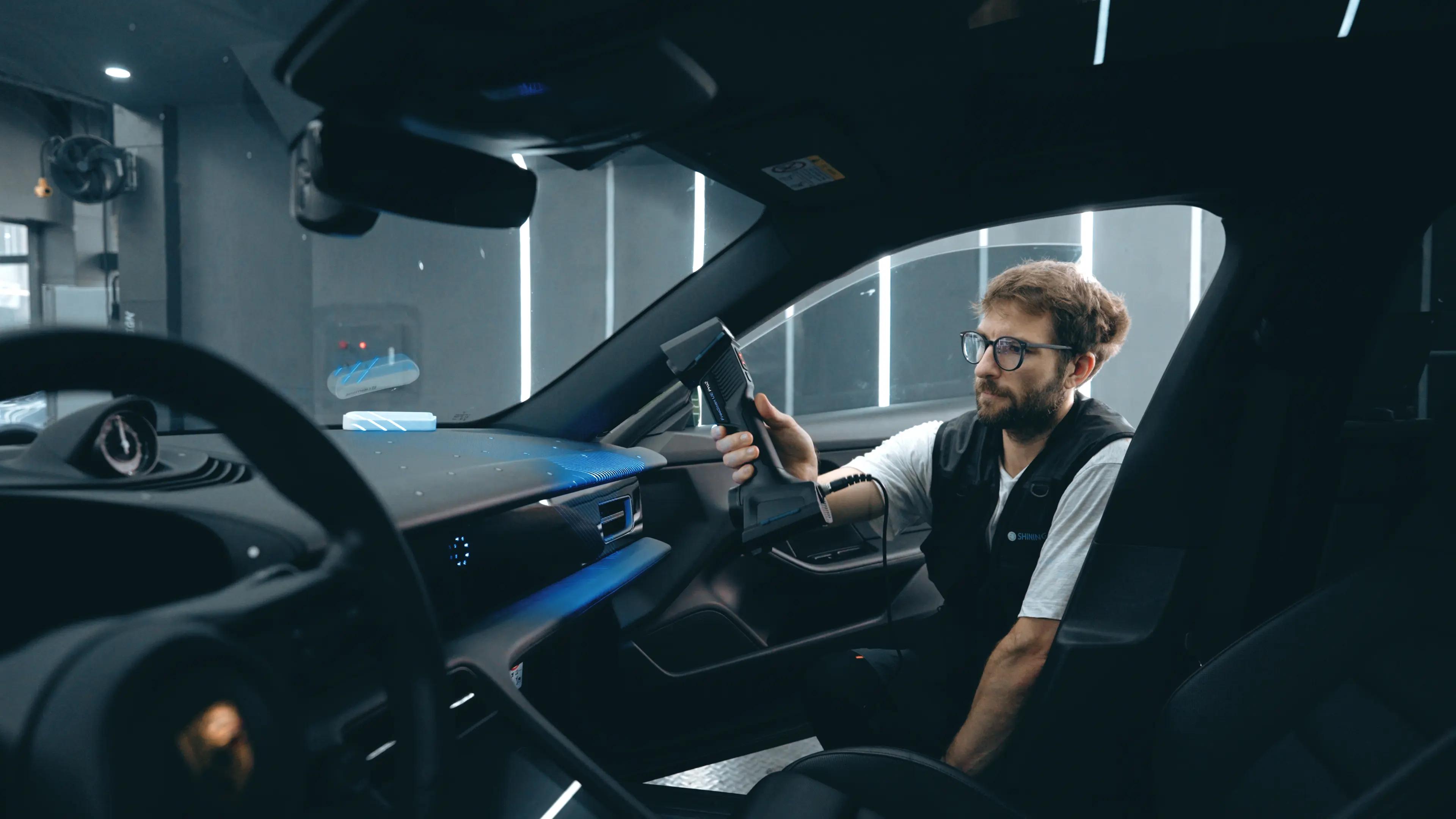 Small workpiece application case